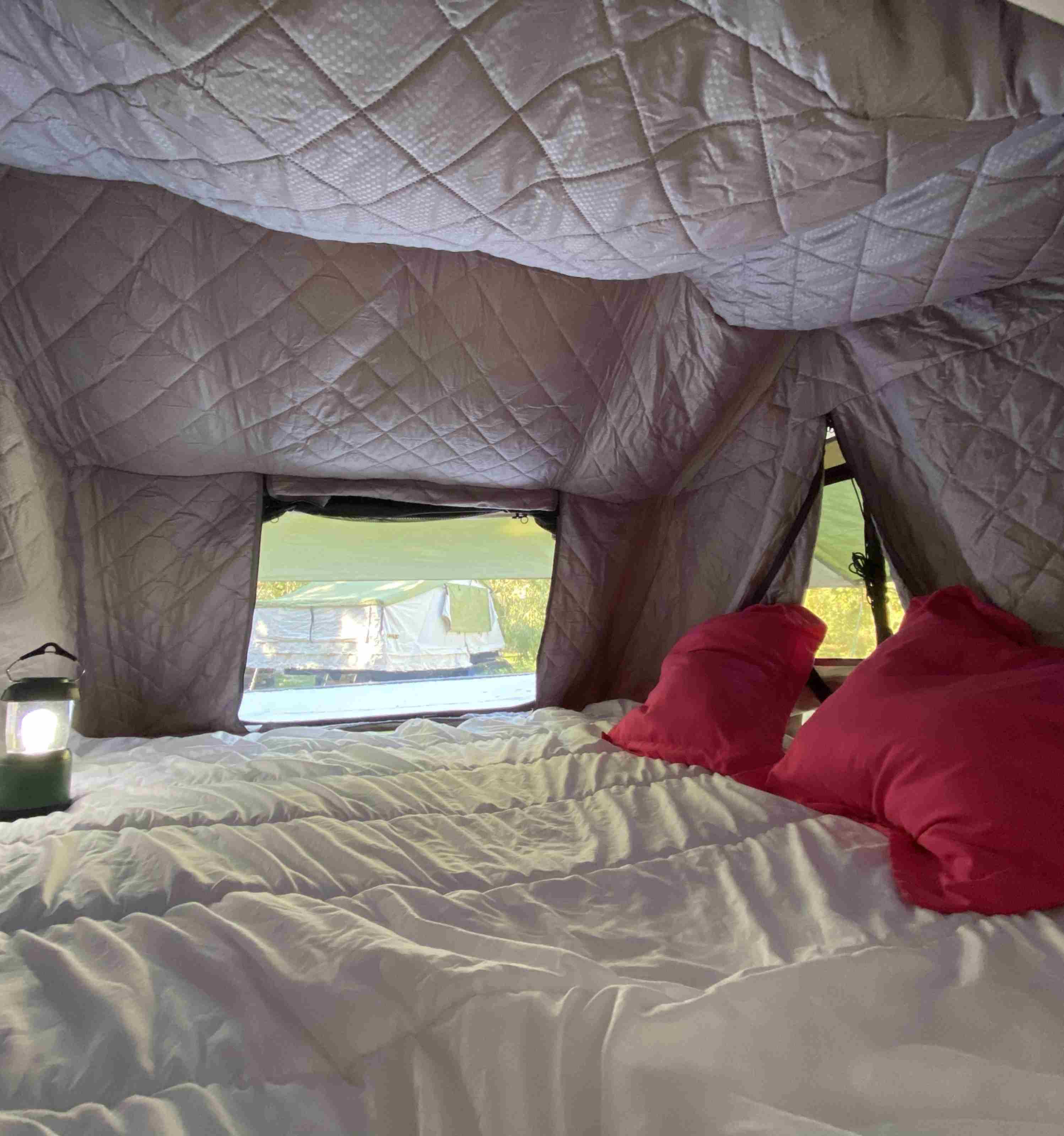 Thermal protection for roof tent Jovive