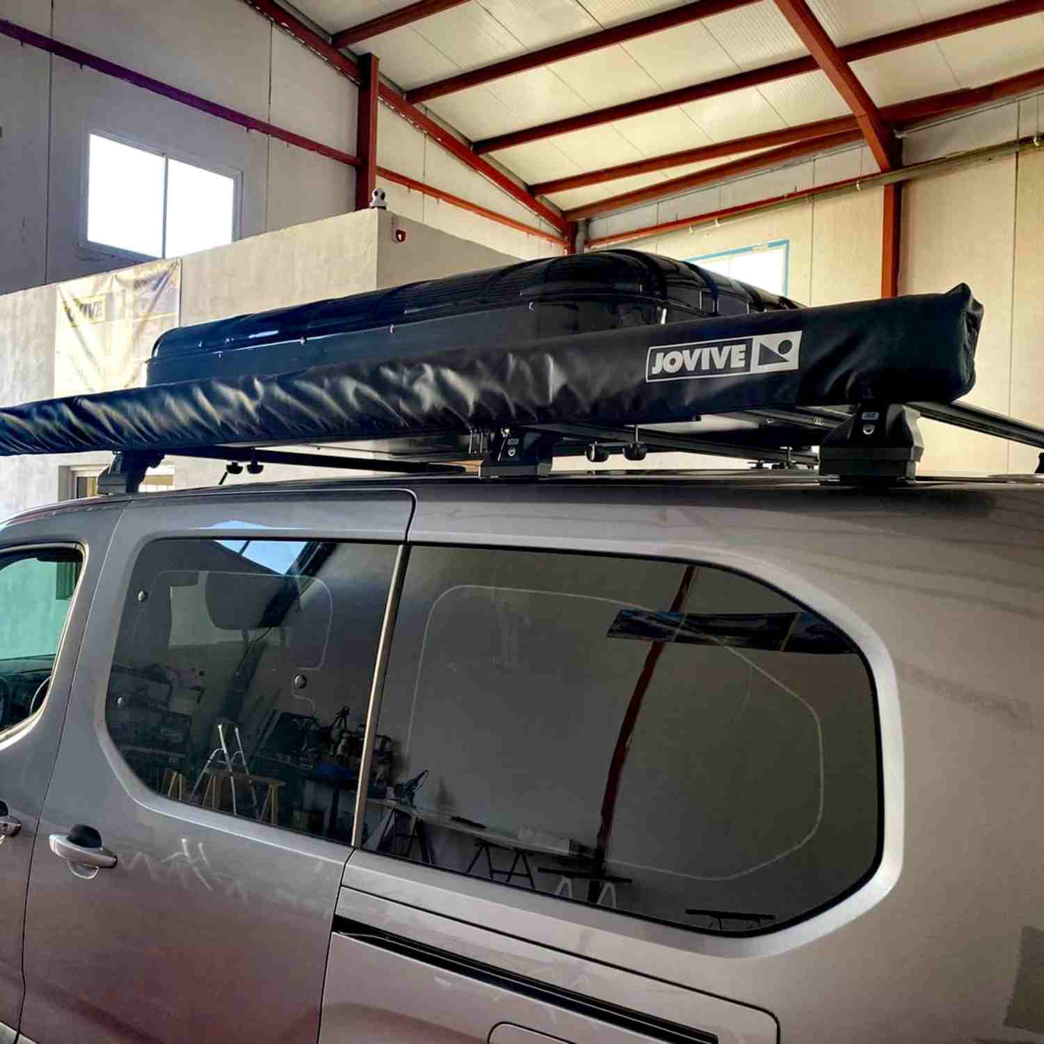 Store latéral Jovive