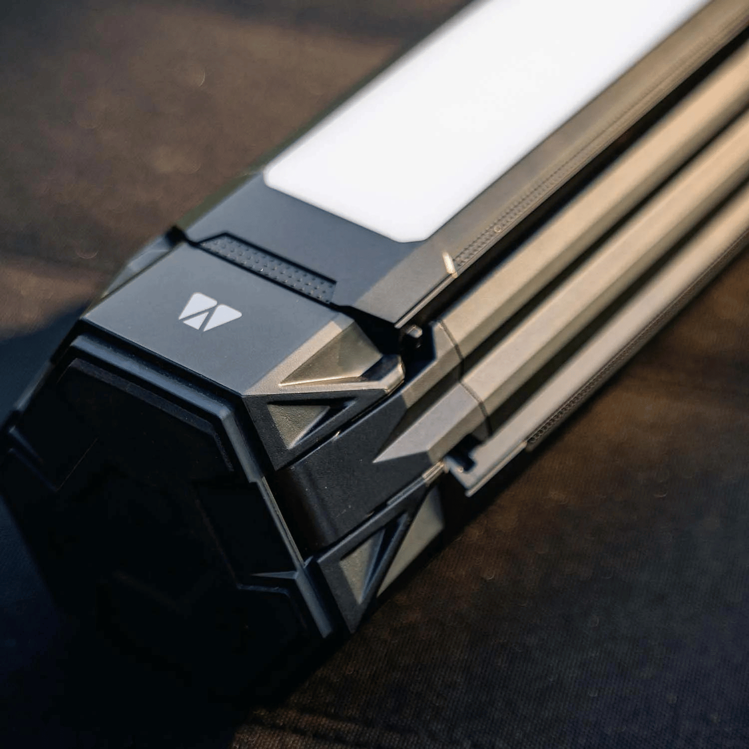 Lampe de camping et de travail - LIT3 TRIPOD Vickywood