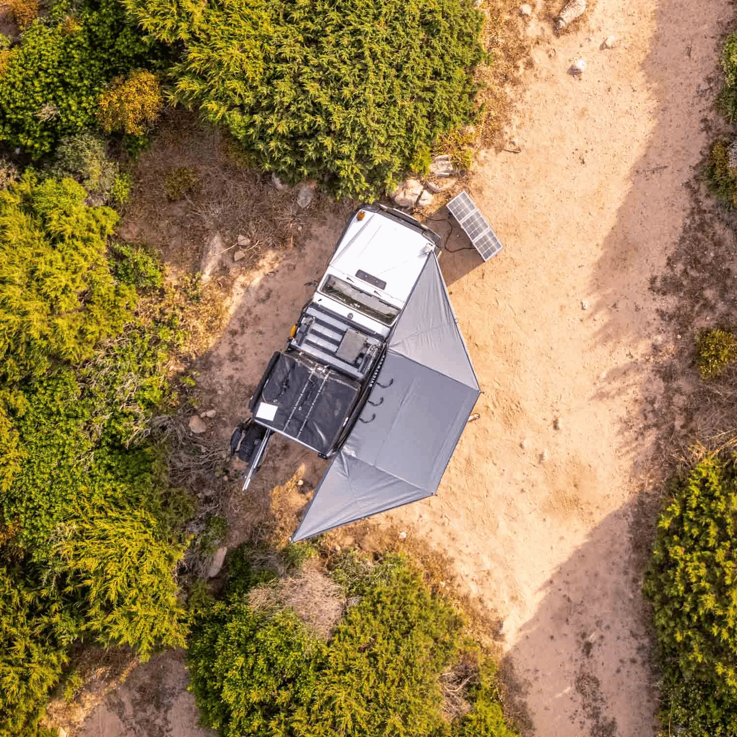 Auvent 180° LEAF autoportant gris - Vickywood